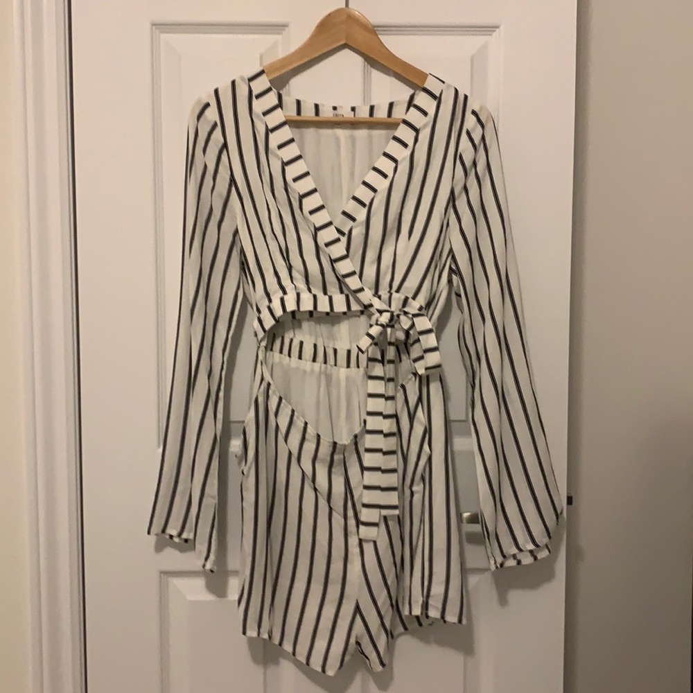 LUCCA medium Tie Romper 🖤